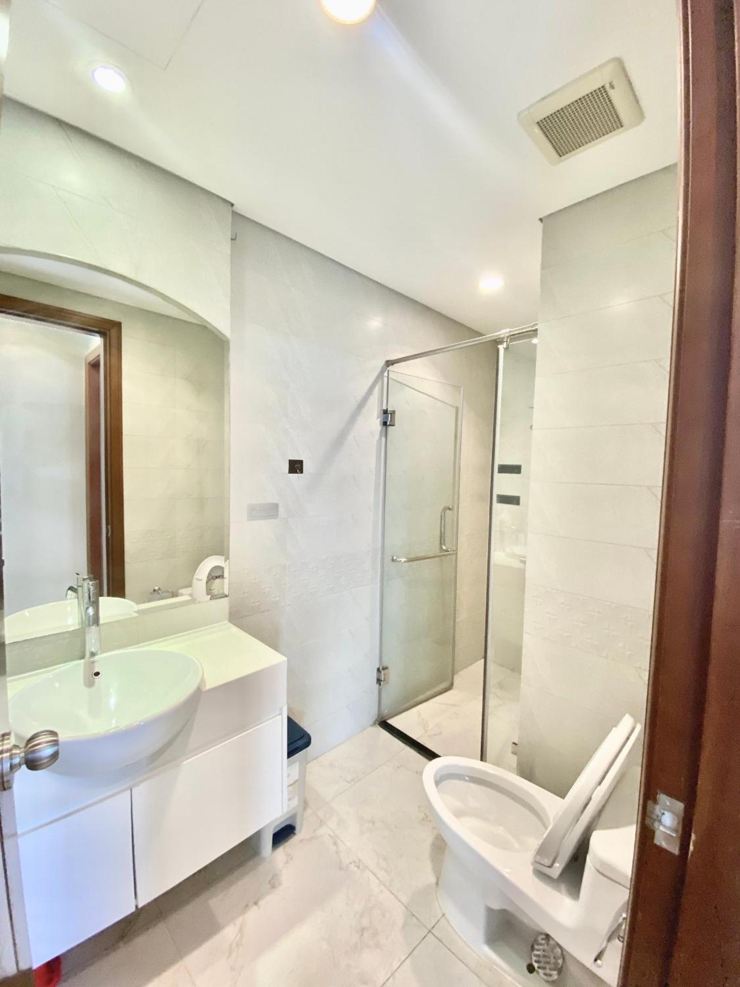Mott Haven Apart - Vinhomes Central Park, Landmark 81 Area & Ice Rink ホーチミン市 エクステリア 写真